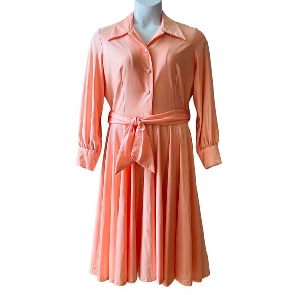 VINTAGE 1970s Peach Polyester Jersey Shirt Dress with Matching Belt Size Large - Picture 1 of 5